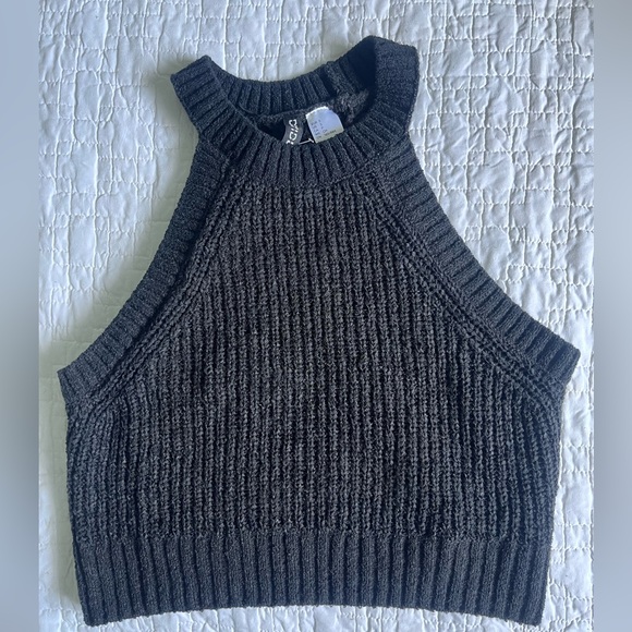 Black knit tank - Picture 1 of 4